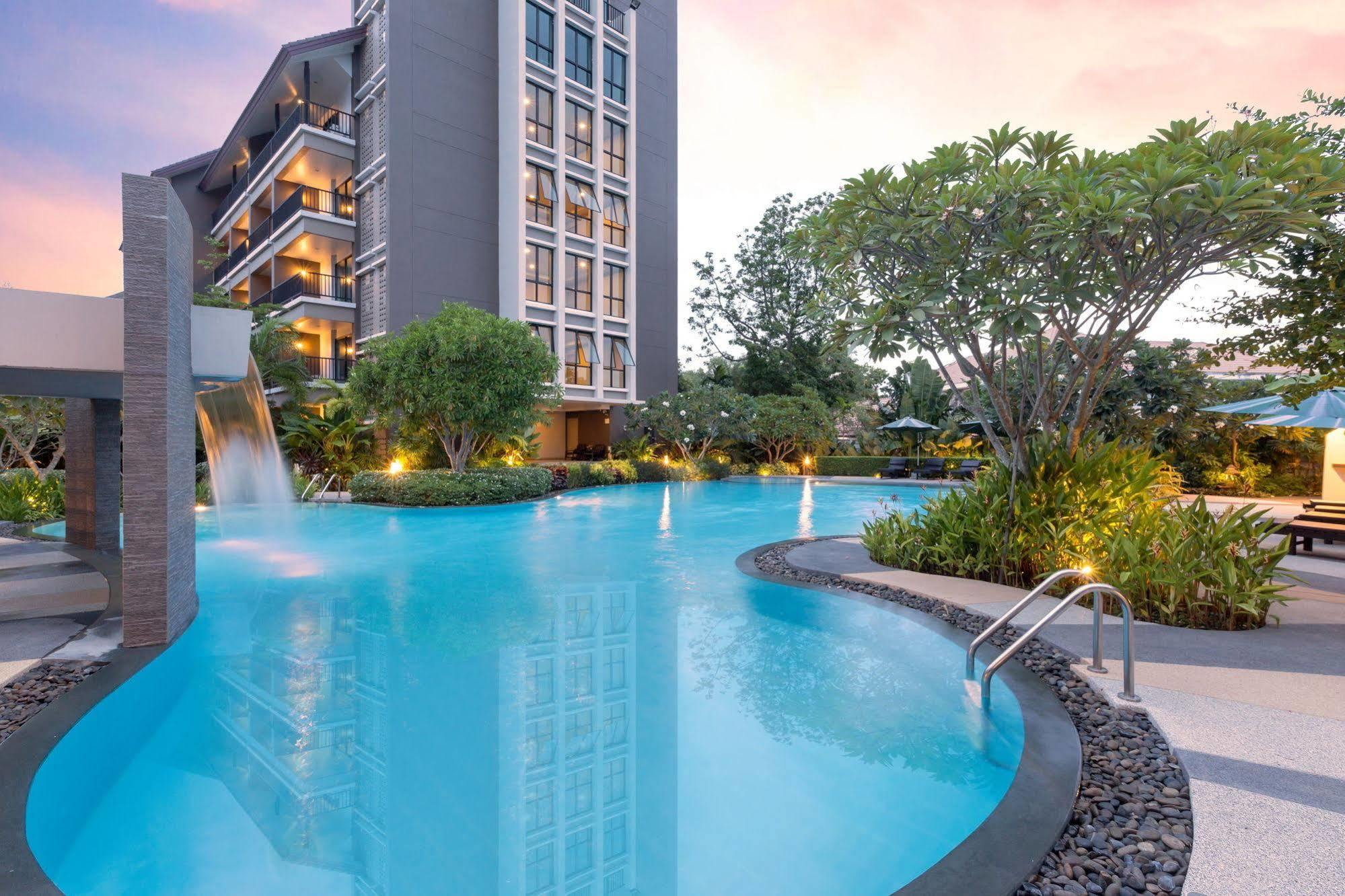 Manhattan Pattaya Hotel - Sha Extra Plus Εξωτερικό φωτογραφία